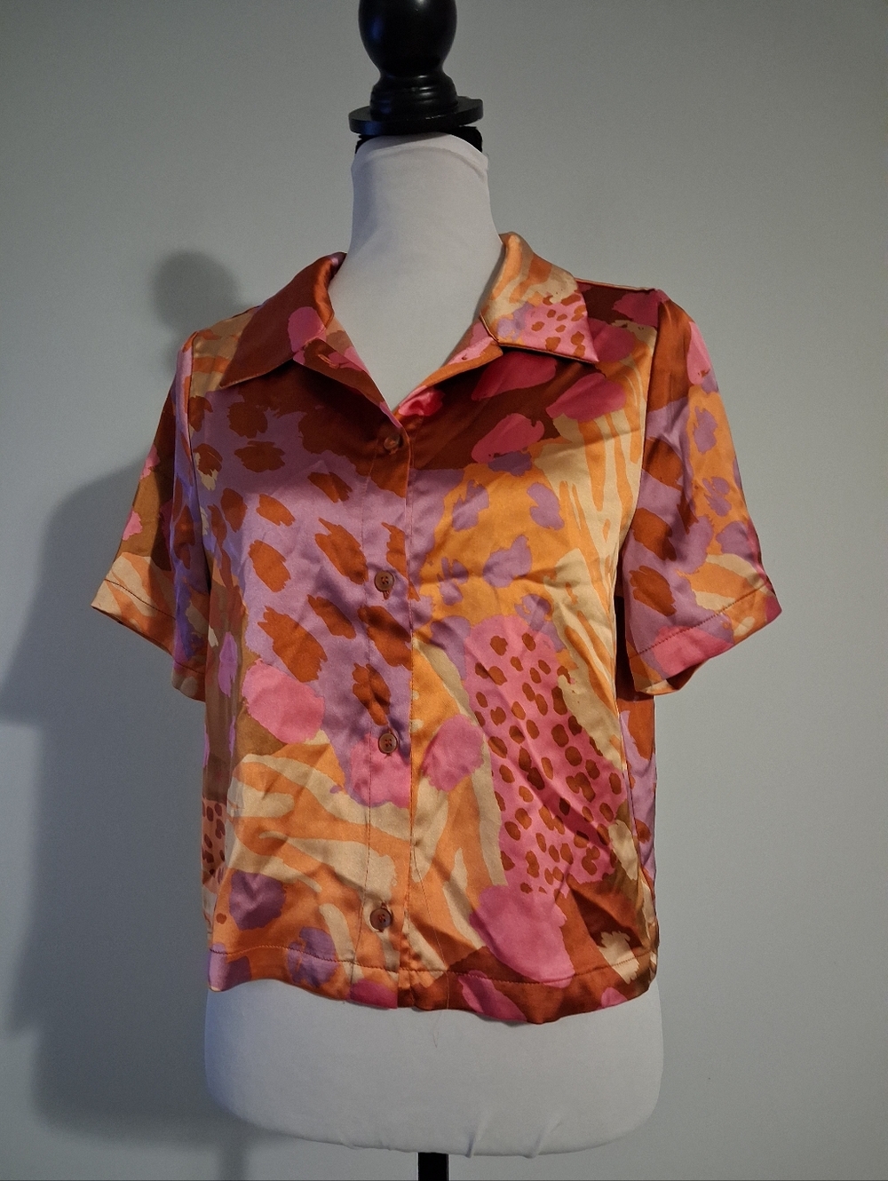 House of Harlow 1960 Pink & Orange Satin Short-Sleeve Button Shirt
